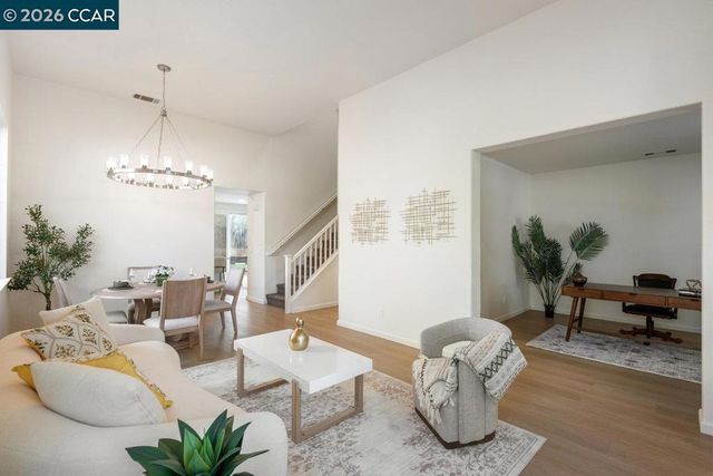 230 230 Wisteria Ln, Tracy, CA 95377