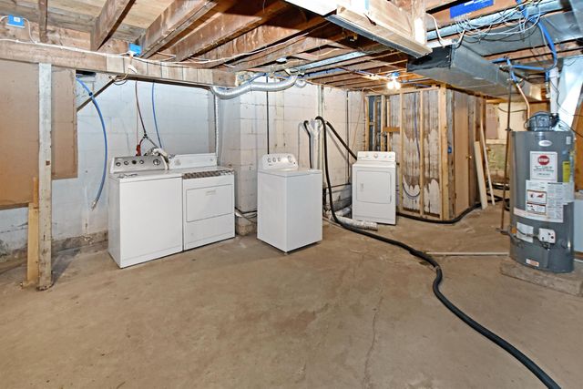 1005 43rd St SE, Minot, ND 58701