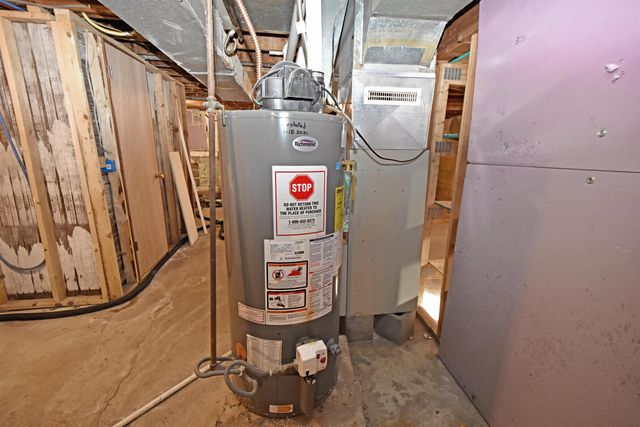 1005 43rd St SE, Minot, ND 58701