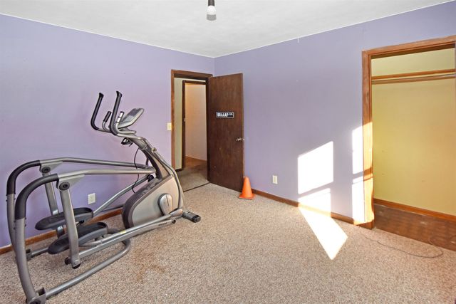 1005 43rd St SE, Minot, ND 58701