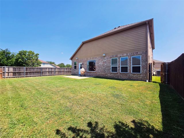1017 Meadow Green Court, Princeton, TX 75407