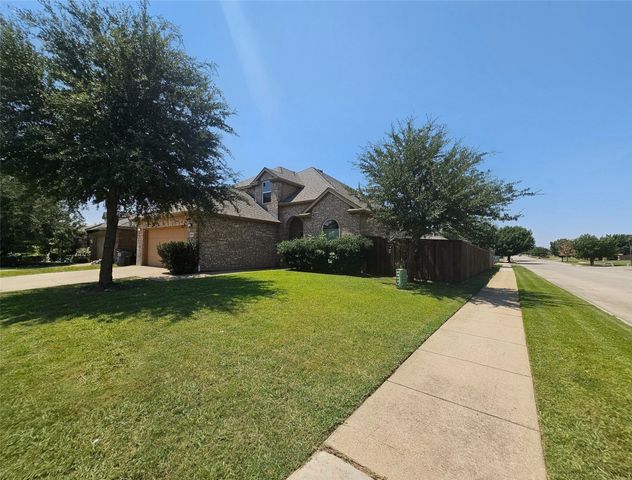 1017 Meadow Green Court, Princeton, TX 75407