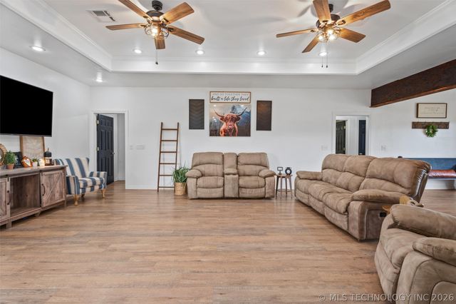 107 County Road 3004, Bartlesville, OK 74003