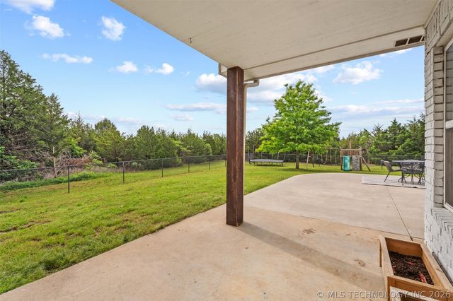 107 County Road 3004, Bartlesville, OK 74003
