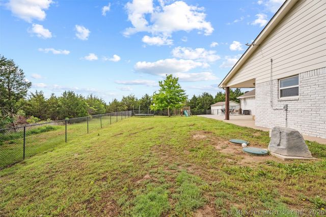 107 County Road 3004, Bartlesville, OK 74003