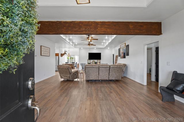 107 County Road 3004, Bartlesville, OK 74003