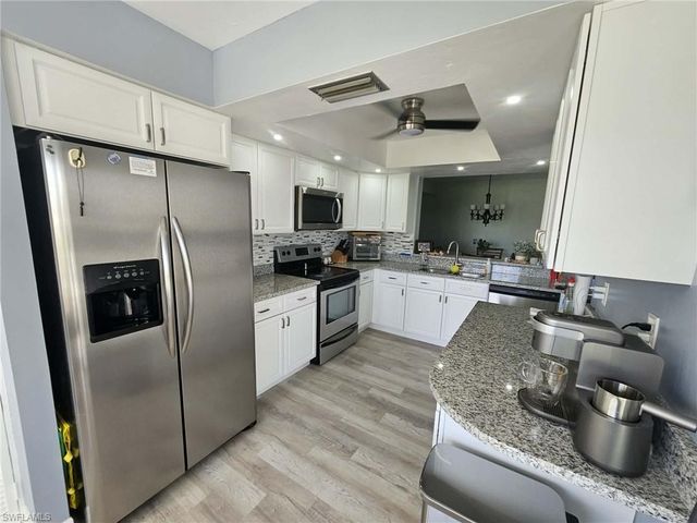 7360 Glenmoor LN 4207, Naples, FL 34104