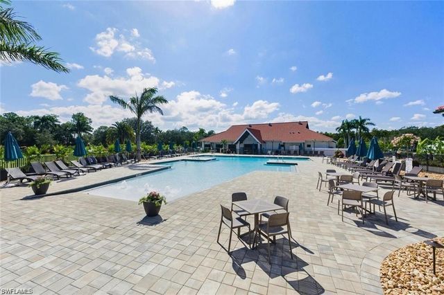 7360 Glenmoor LN 4207, Naples, FL 34104