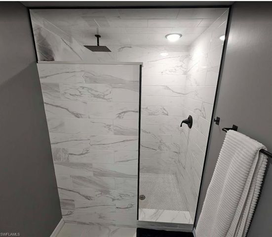 7360 Glenmoor LN 4207, Naples, FL 34104