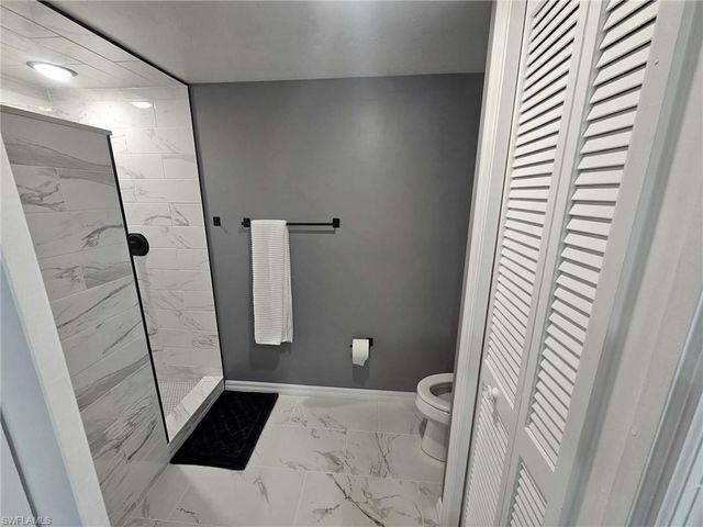 7360 Glenmoor LN 4207, Naples, FL 34104