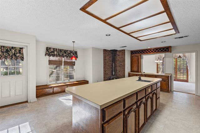 2212 Charity Road, Commerce, TX 75428