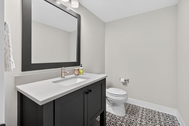 17449 Aurora Drive, Clive, IA 50325