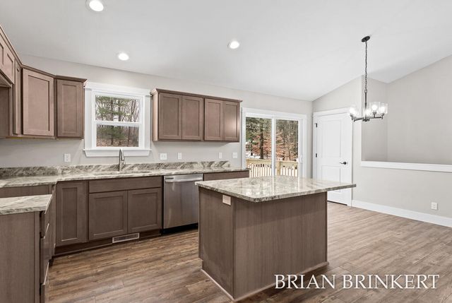 5233 W Lakewood Road, Fruitland Twp, MI 49461