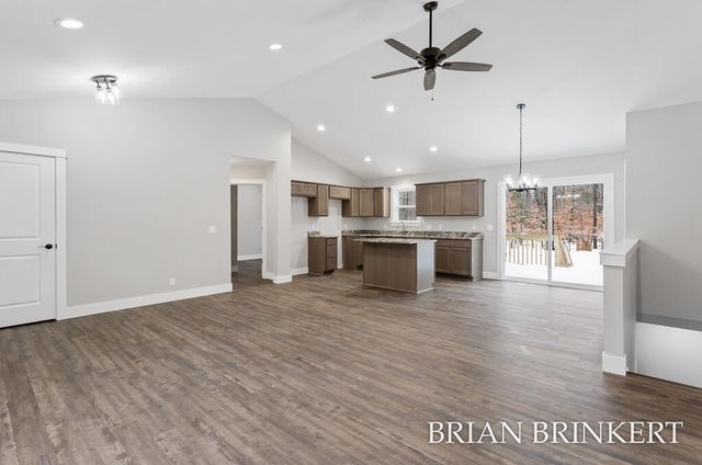 5233 W Lakewood Road, Fruitland Twp, MI 49461