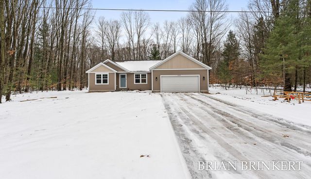 5233 W Lakewood Road, Fruitland Twp, MI 49461