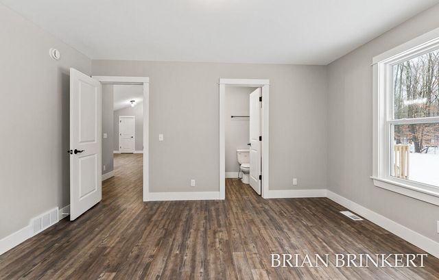 5233 W Lakewood Road, Fruitland Twp, MI 49461