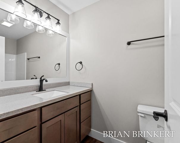 5233 W Lakewood Road, Fruitland Twp, MI 49461