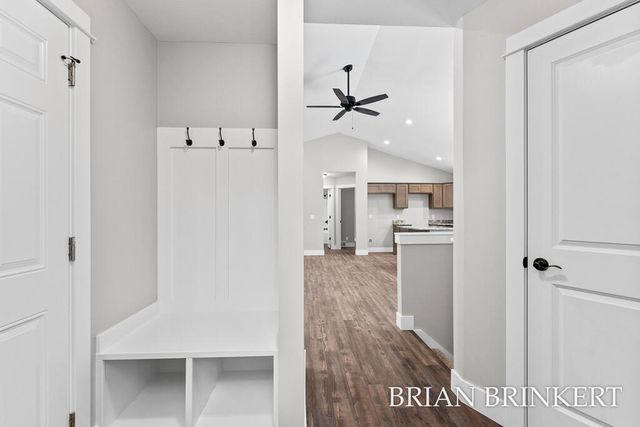 5233 W Lakewood Road, Fruitland Twp, MI 49461