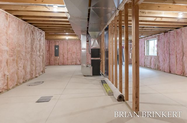 5233 W Lakewood Road, Fruitland Twp, MI 49461