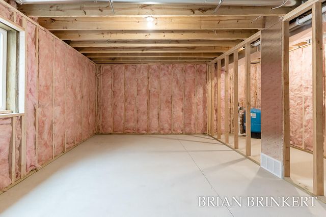 5233 W Lakewood Road, Fruitland Twp, MI 49461