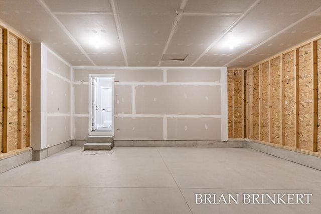 5233 W Lakewood Road, Fruitland Twp, MI 49461