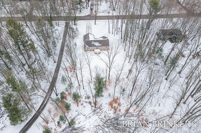 5233 W Lakewood Road, Fruitland Twp, MI 49461