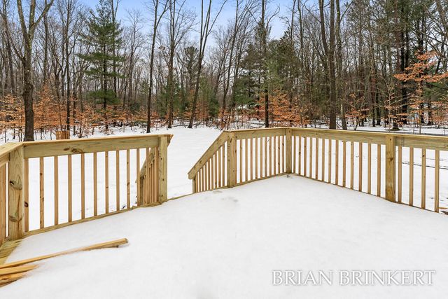 5233 W Lakewood Road, Fruitland Twp, MI 49461