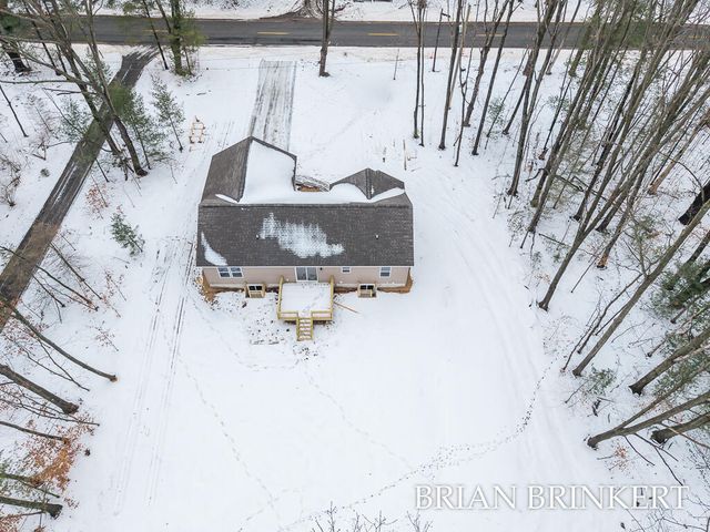 5233 W Lakewood Road, Fruitland Twp, MI 49461