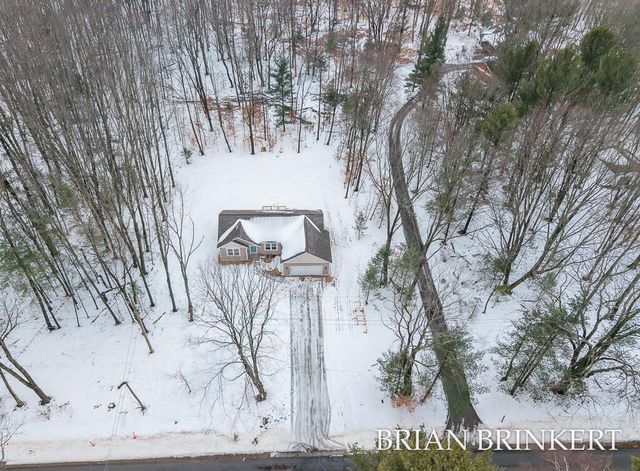 5233 W Lakewood Road, Fruitland Twp, MI 49461