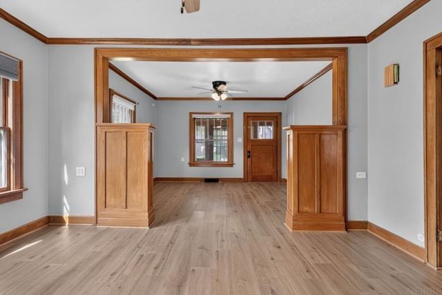 1023 Western Avenue, Waterloo, IA 50702