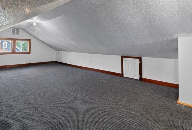 1023 Western Avenue, Waterloo, IA 50702