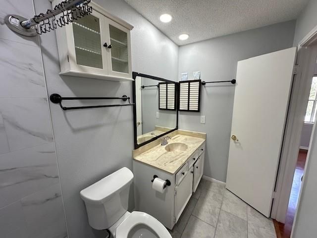 7700 Creekbend Drive 109, Houston, TX 77071