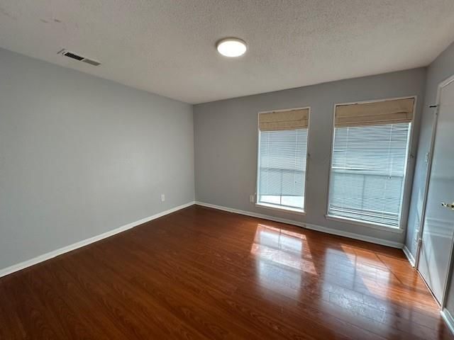 7700 Creekbend Drive 109, Houston, TX 77071