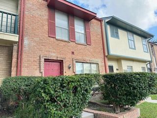 7700 Creekbend Drive 109, Houston, TX 77071