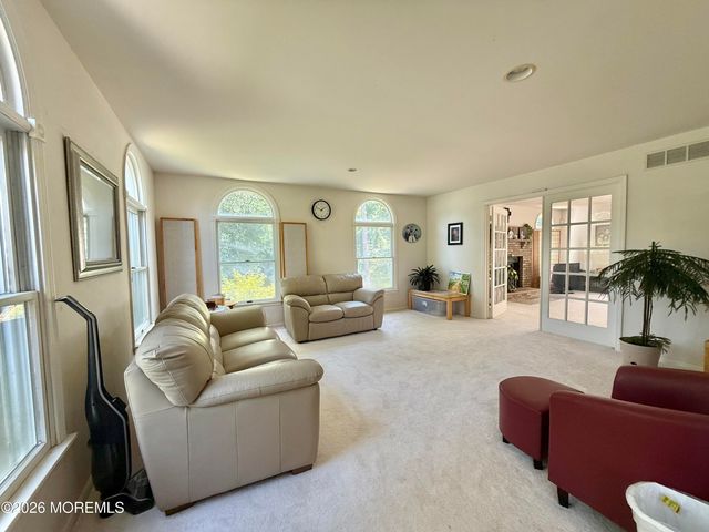 6 Seaman Road, Freehold, NJ 07728