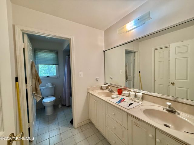 6 Seaman Road, Freehold, NJ 07728