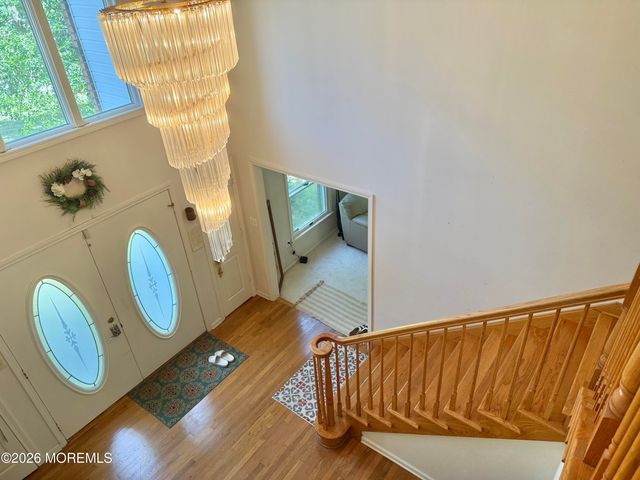 6 Seaman Road, Freehold, NJ 07728
