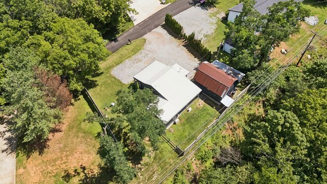 150 Crawford Hill Rd, Goodlettsville, TN 37072