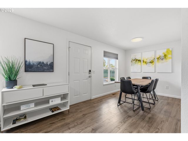 1189 Nw LANAIAS Way, Roseburg, OR 97471