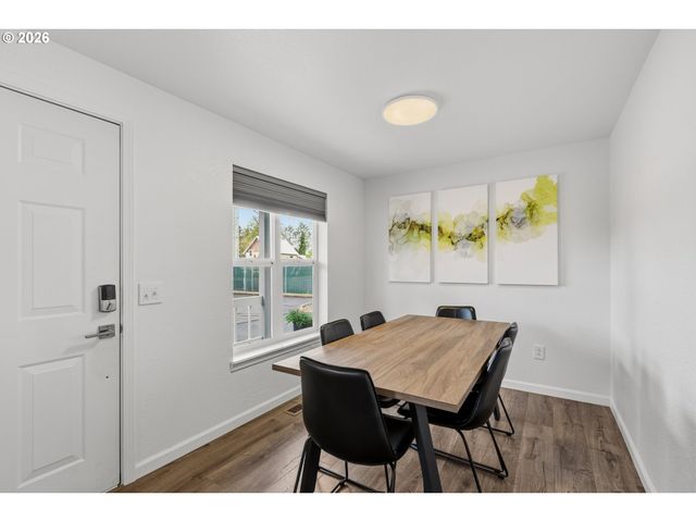 1189 Nw LANAIAS Way, Roseburg, OR 97471