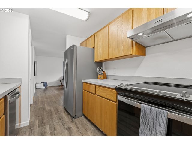 1189 Nw LANAIAS Way, Roseburg, OR 97471