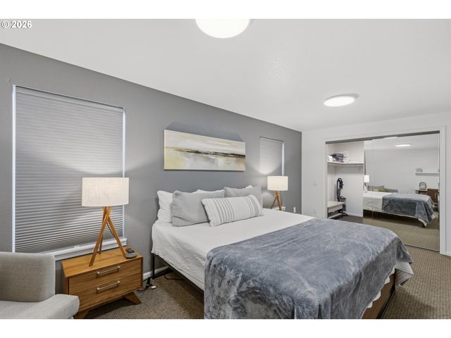1189 Nw LANAIAS Way, Roseburg, OR 97471