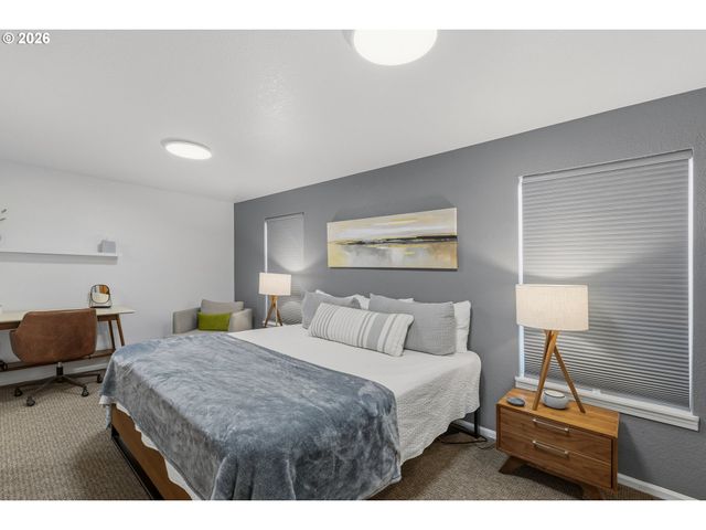 1189 Nw LANAIAS Way, Roseburg, OR 97471