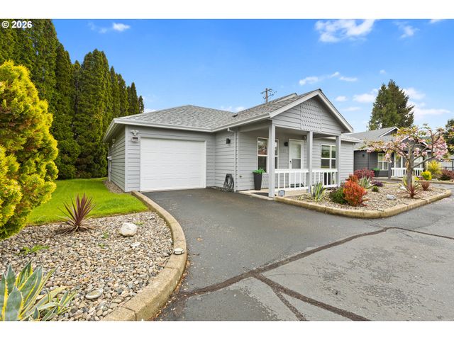 1189 Nw LANAIAS Way, Roseburg, OR 97471