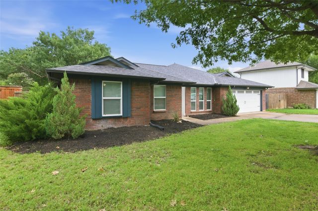 372 La Quinta Circle S, Keller, TX 76248