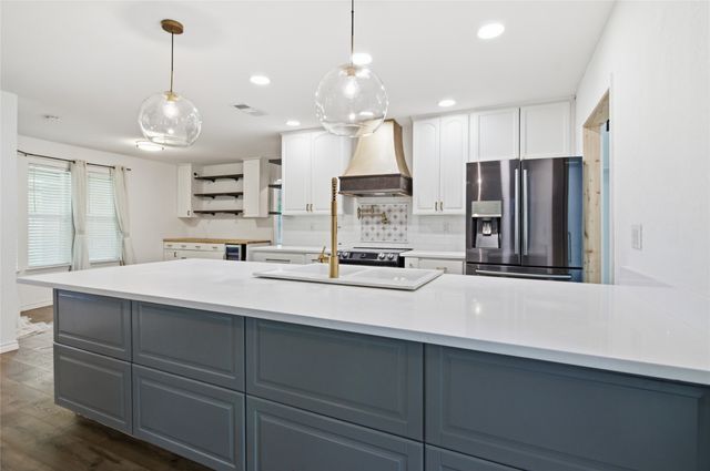 372 La Quinta Circle S, Keller, TX 76248