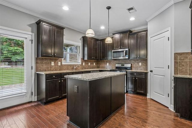 4327 Chesterfield Court, Buford, GA 30518