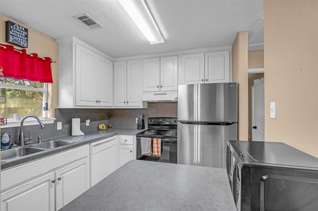 16368 Many Trees Lane, Conroe, TX 77302