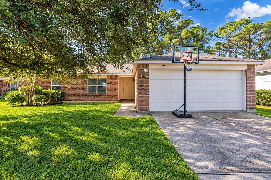 16368 Many Trees Lane, Conroe, TX 77302
