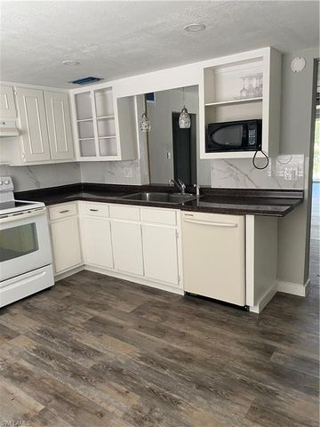 2828 Jackson ST K4, Fort Myers, FL 33901